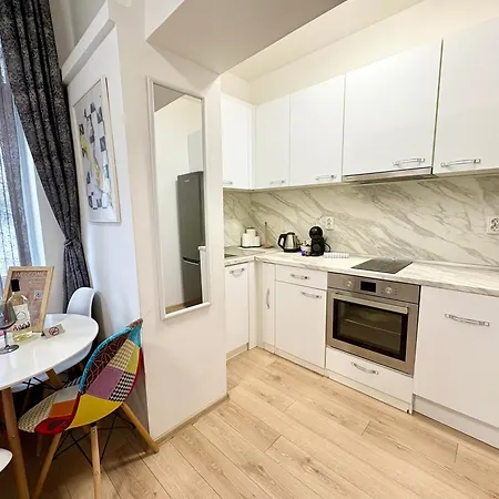 Apartment In The Heart Of Varna-by The Sea And Sea Garden *