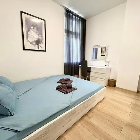 In The Heart Of Varna-by The Sea And Sea Garden Appartamento Varna