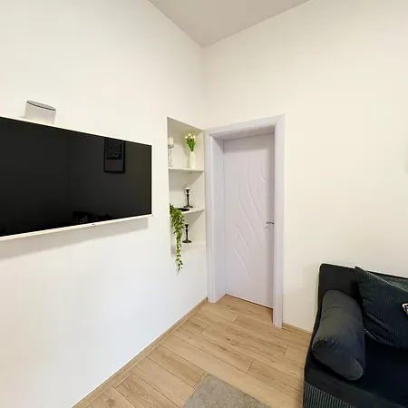 In The Heart Of Varna-by The Sea And Sea Garden Appartamento *