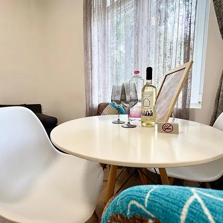 Апартаменти In The Heart Of Varna-by The Sea And Sea Garden *