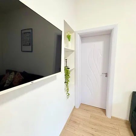 In The Heart Of Varna-by The Sea And Sea Garden Apartment Varna