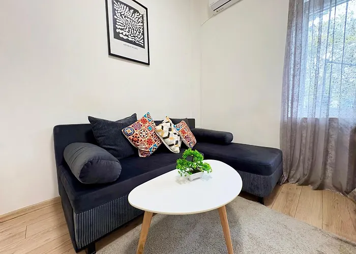 In The Heart Of Varna-by The Sea And Sea Garden ヴァルナ