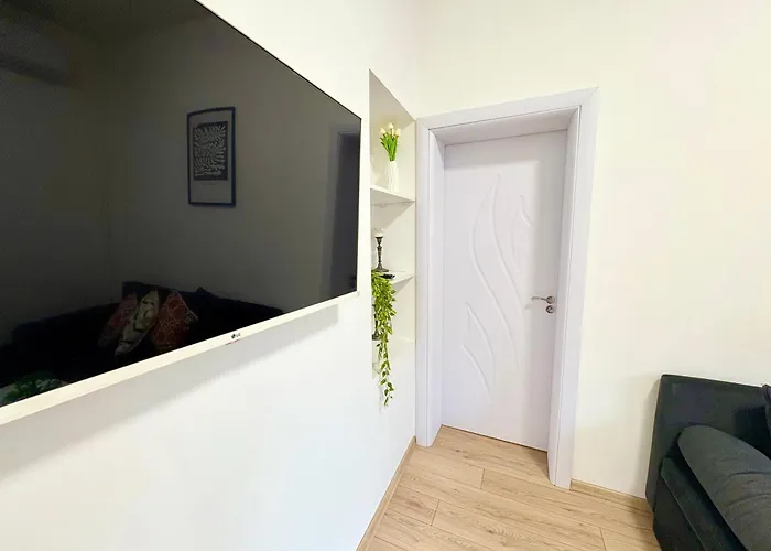 In The Heart Of Varna-by The Sea And Sea Garden アパート ヴァルナ