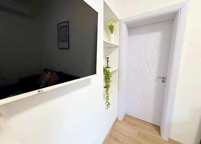 In The Heart Of Varna-by The Sea And Sea Garden アパート