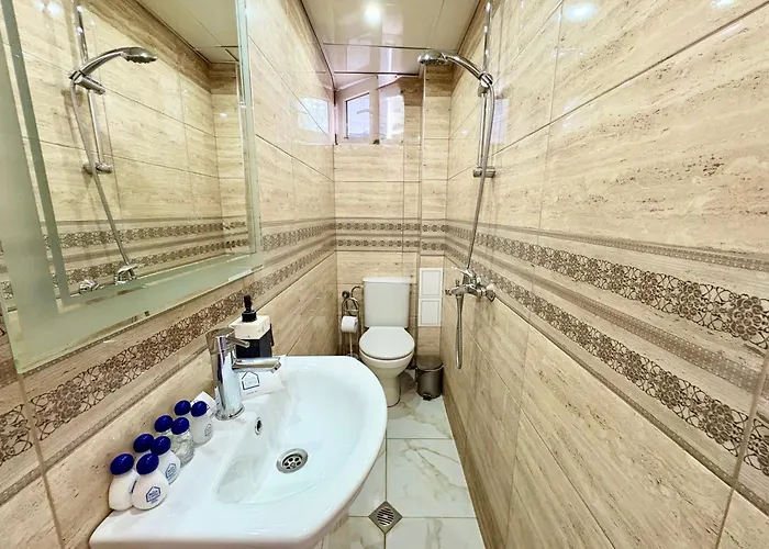 In The Heart Of Varna-by The Sea And Sea Garden ヴァルナ